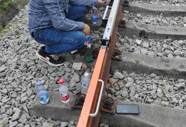 Rail Straightness Measuring Device