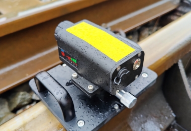 Railway Track Laser Displacement Measuring Equipment for Rail Creeping Measuring