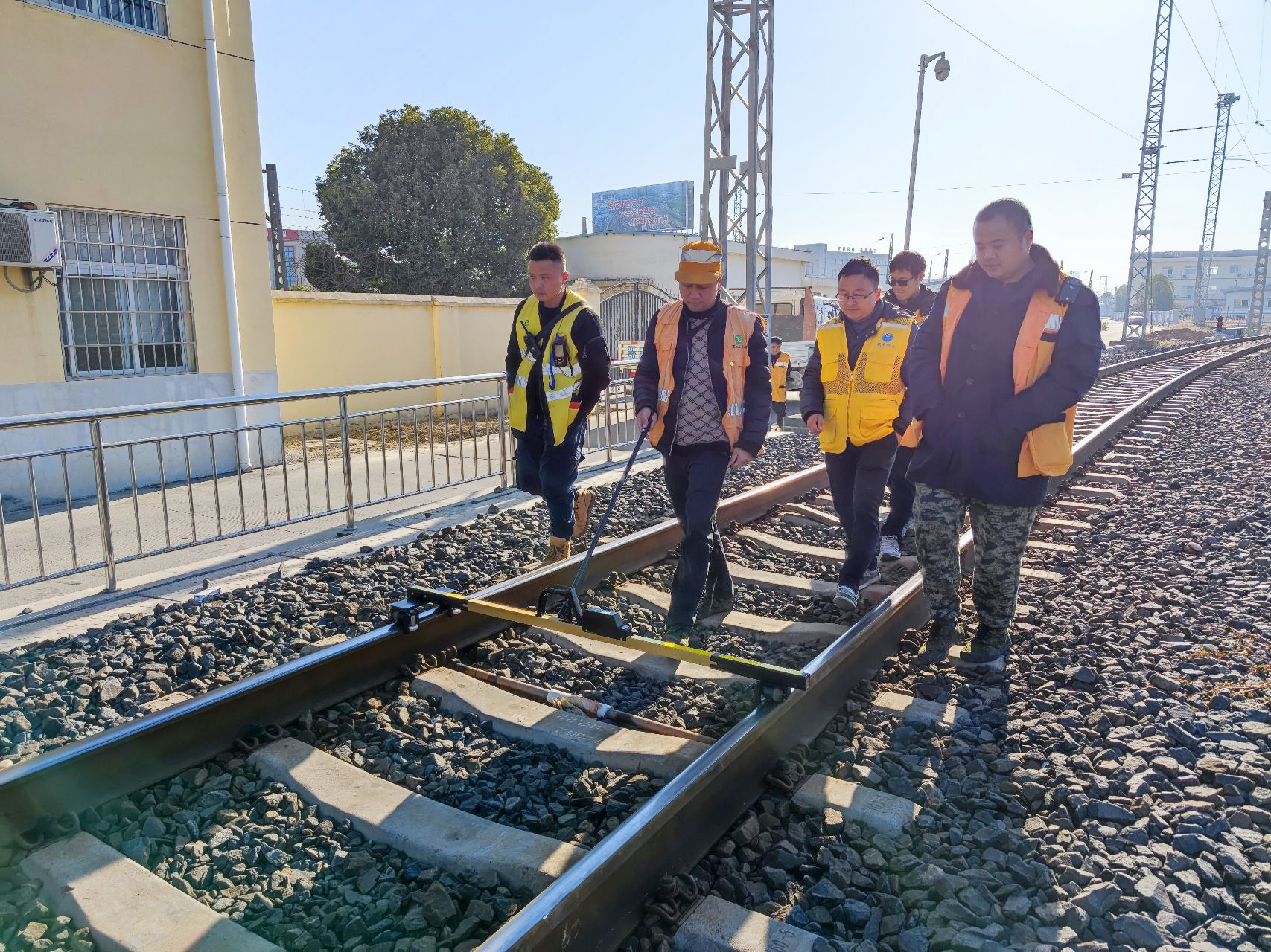 03Wuhan Linkage Track Equipment Co., Ltd